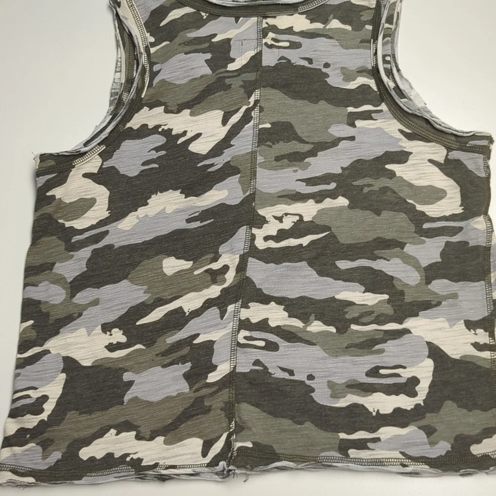 Chaser Camo Tank Top - Picture 5 of 11